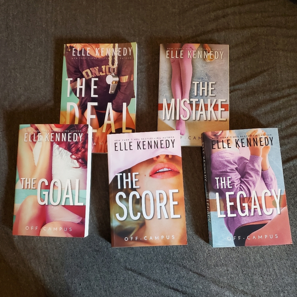 Off Campus Book Series - Elle Kennedy